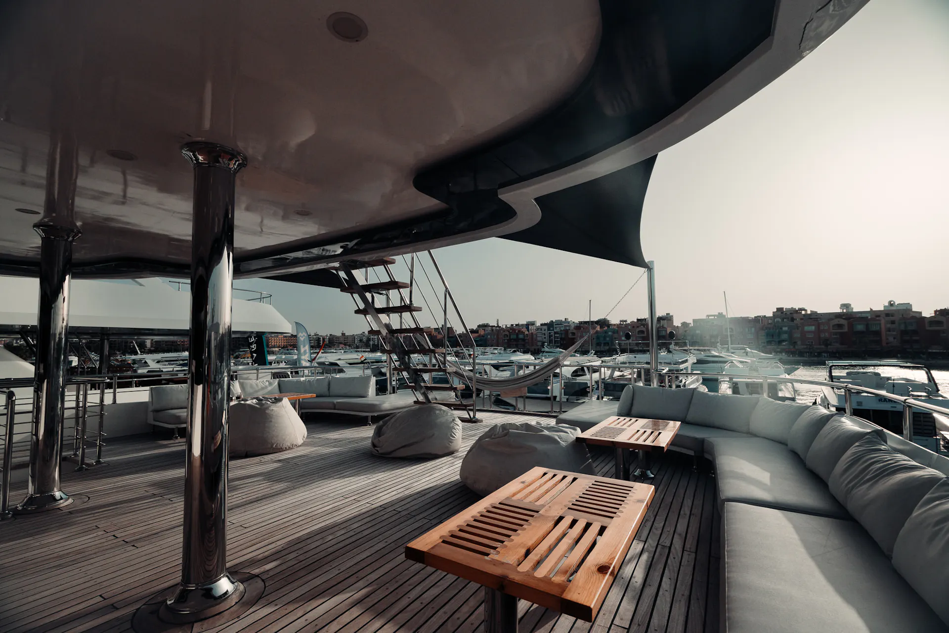 WYND_T2413_18.webp